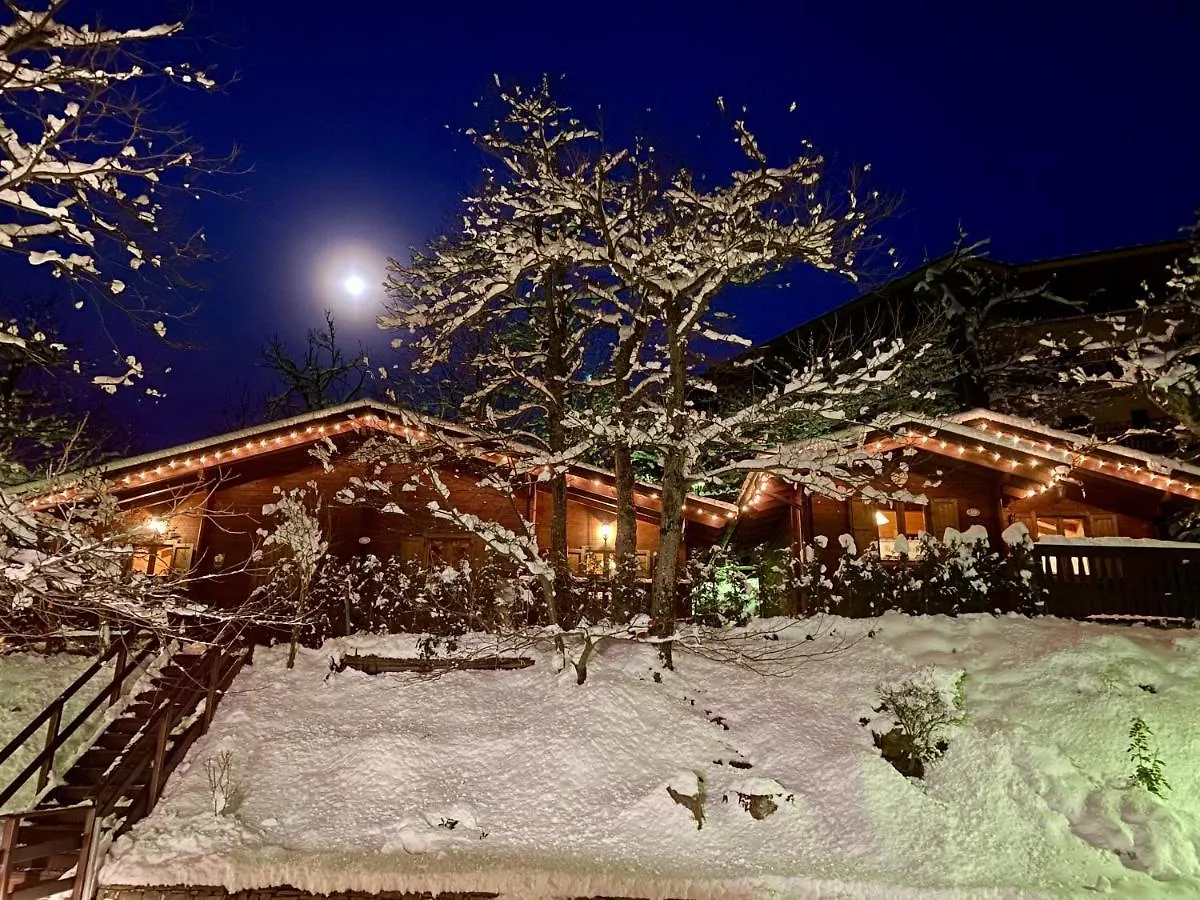 Glamping Villaggio Parco Dei Castagni 4 Stelle Montecreto Campingplatz