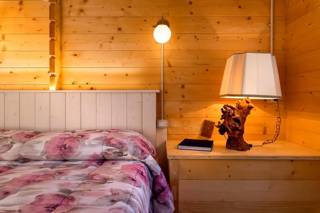 Glamping Villaggio Parco Dei Castagni 4 Stelle Montecreto Campingplatz