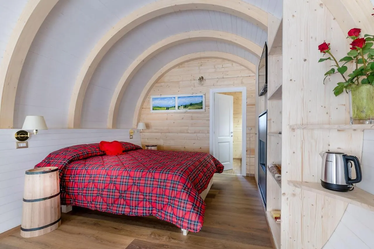 Glamping Villaggio Parco Dei Castagni 4 Stelle Montecreto 4*,  Italien