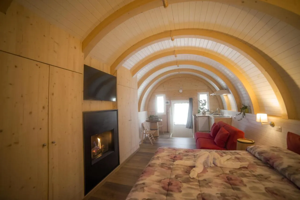 Glamping Villaggio Parco Dei Castagni 4 Stelle Montecreto Campingplatz