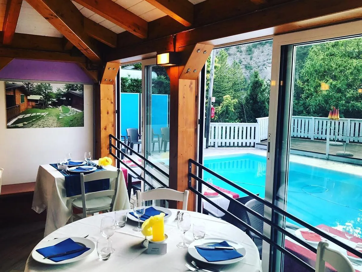 Glamping Villaggio Parco Dei Castagni 4 Stelle Montecreto Campingplatz