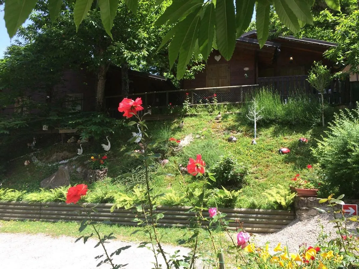 Glamping Villaggio Parco Dei Castagni 4 Stelle Montecreto 4*,